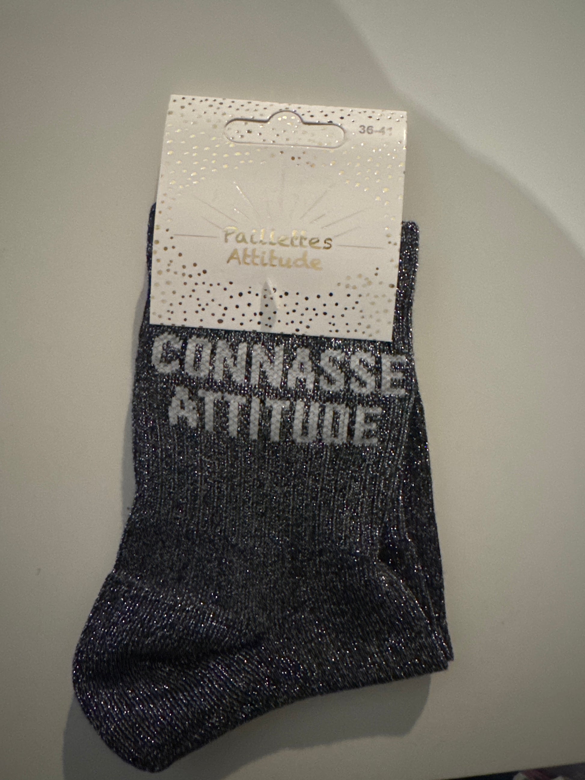 ✨ Chaussettes Pailletées Femme – « CONASSE ATTITUDE » – Taille 36/41