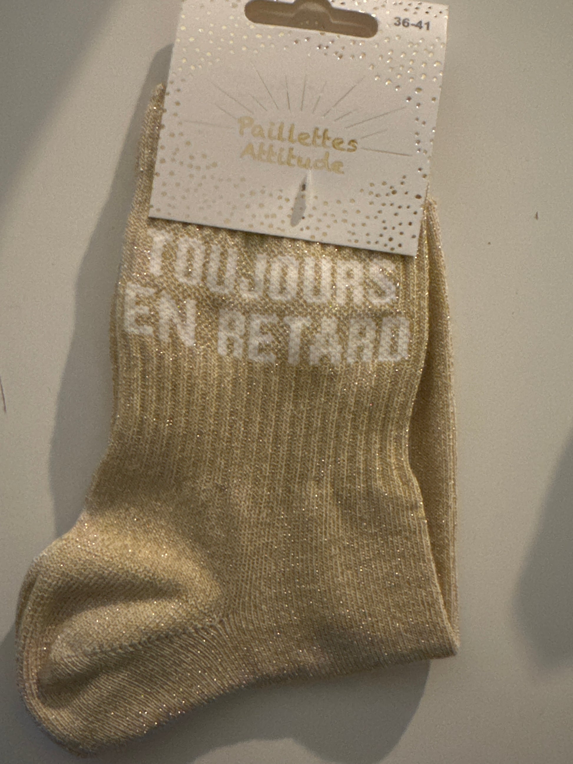✨ Chaussettes Pailletées Femme – « TOUJOURS EN RETARD » – Taille 36/41