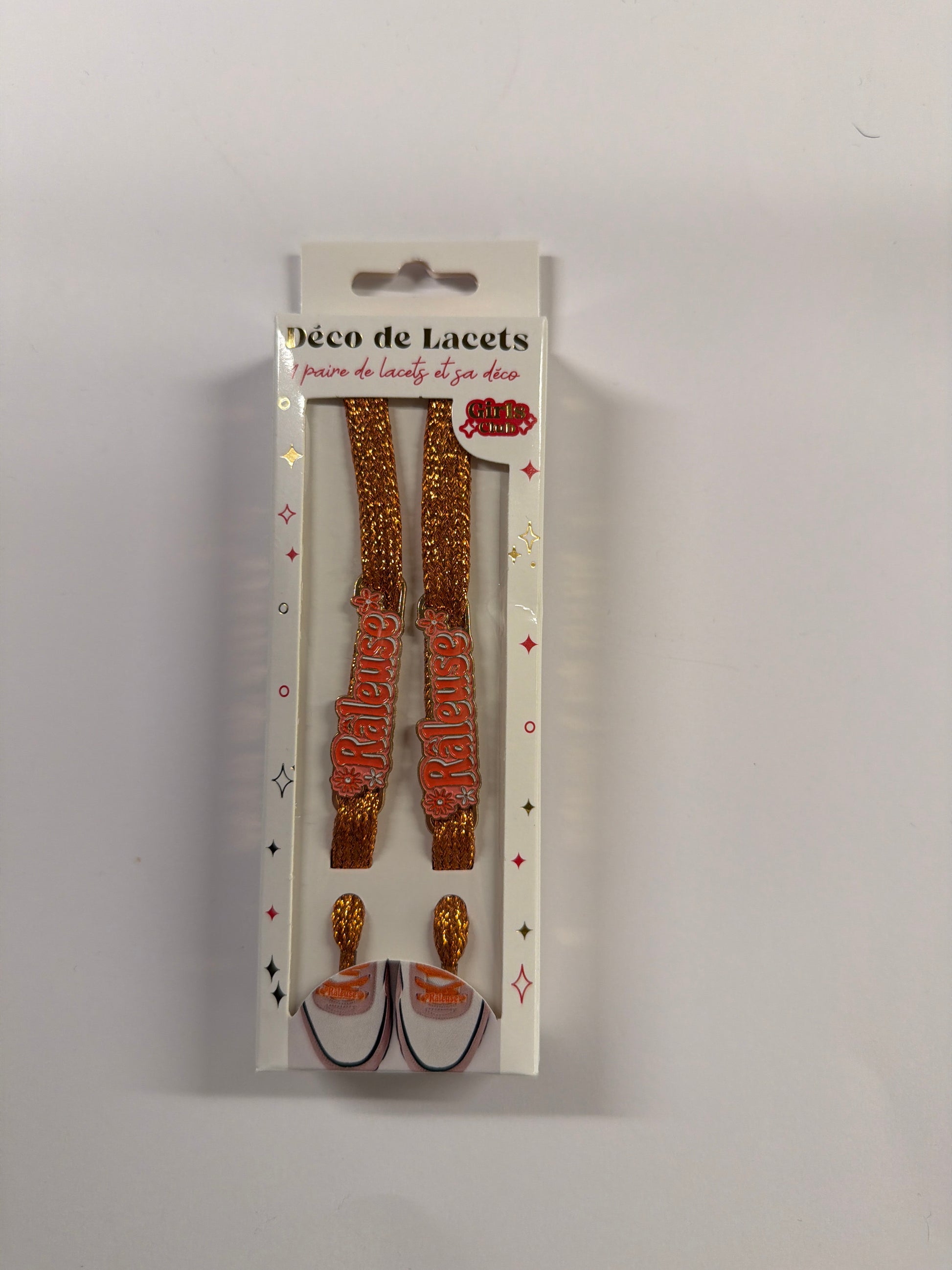 Paire de lacets à paillettes et sa déco