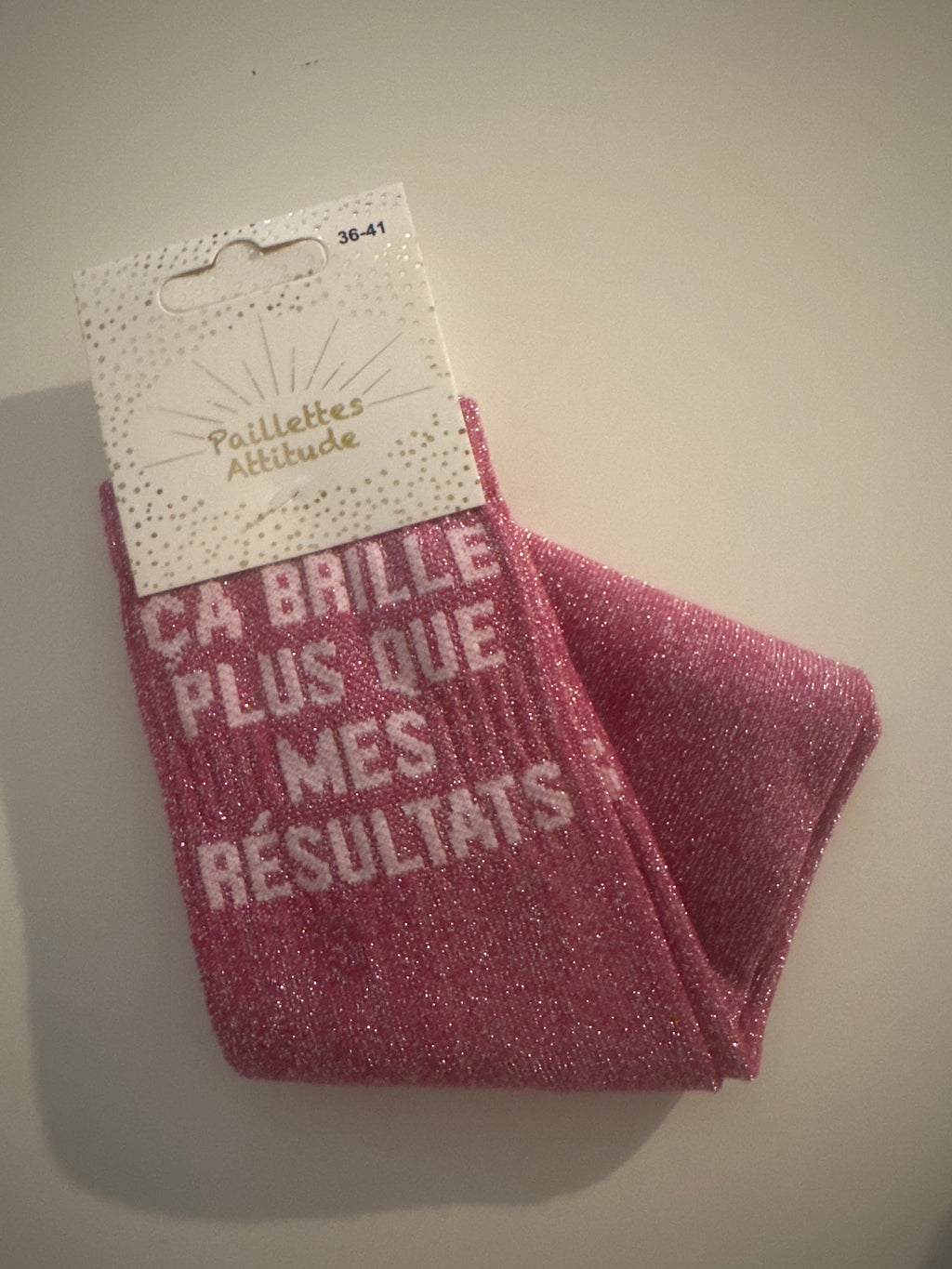 Chaussette pailletée « ça brille plus que mes résultats